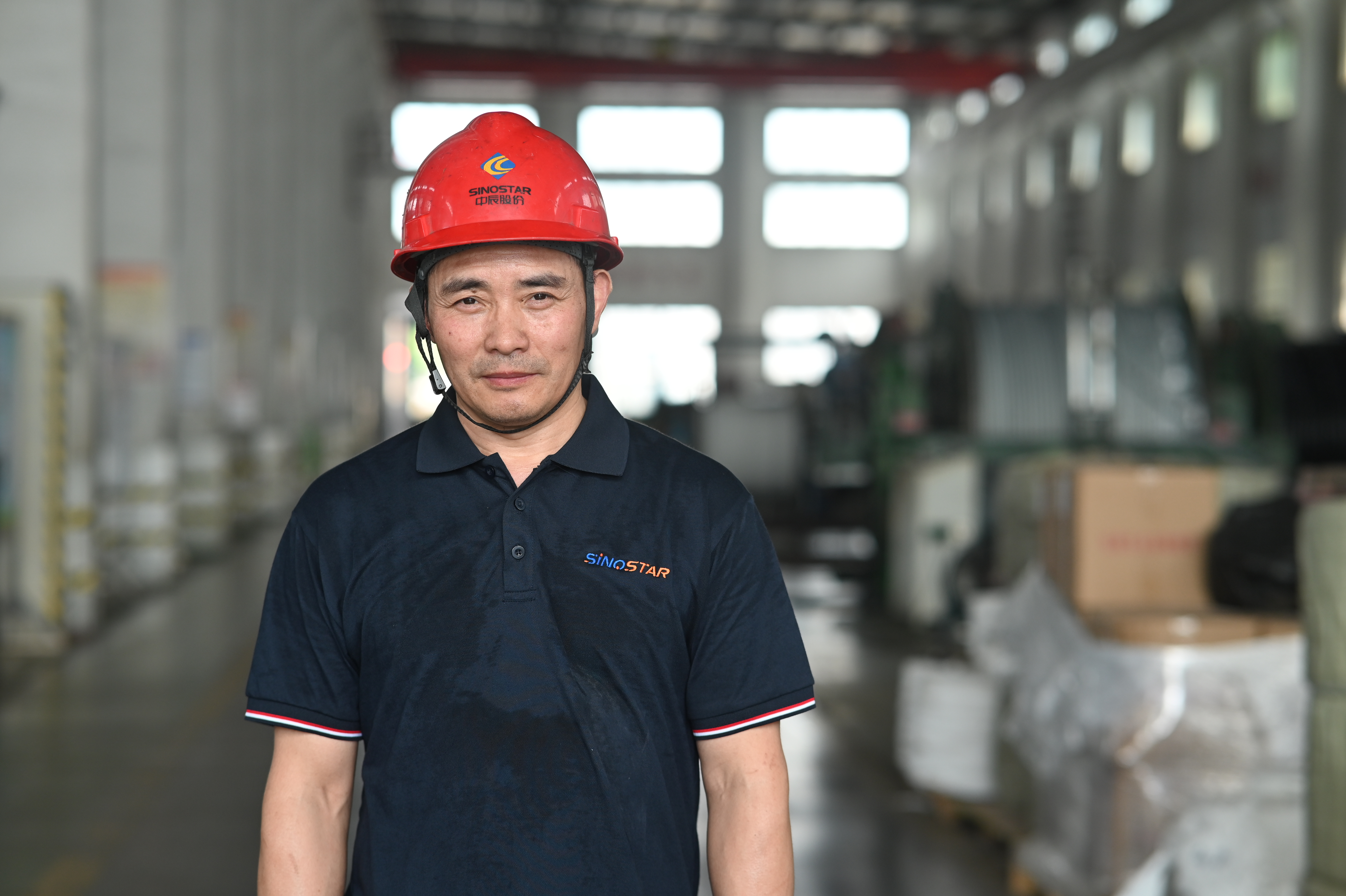 电缆有。承奈扪模切南溉绶⒌摹俺衫氯恕薄玫脱沟缋鲁1250成缆机长马信荣